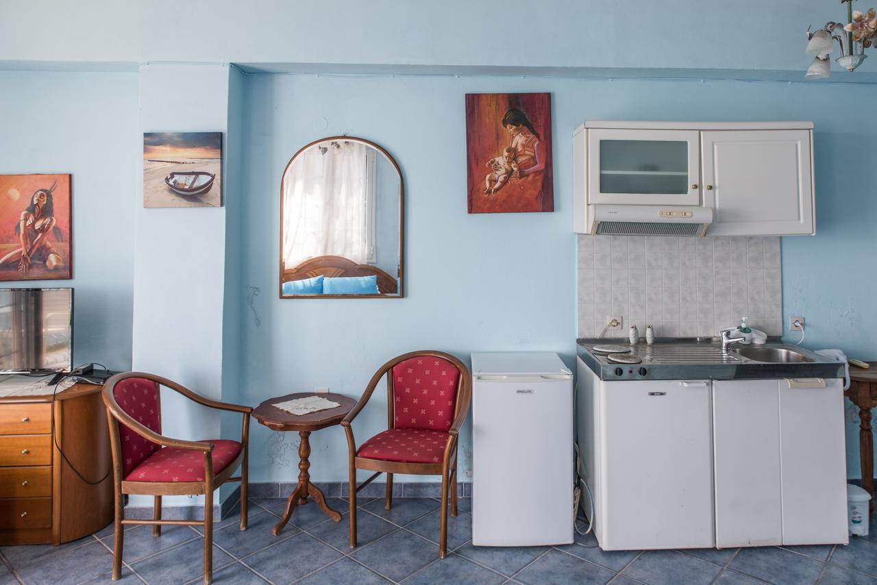 Madalenas B&B Pelekas Bagian luar foto