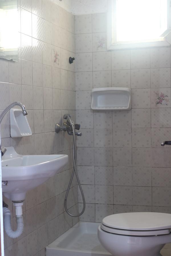 Madalenas B&B Pelekas Bagian luar foto